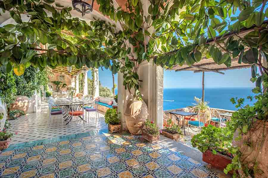We exclusively manage five luxury properties in Italy: two stunning villas and a castle in Tuscany, three luxury wedding villas on the Amalfi Coast.